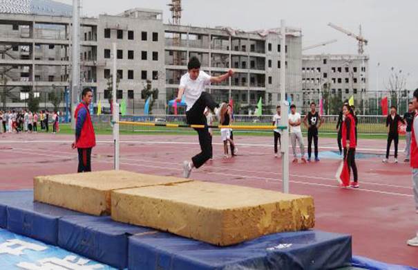 说明: C:\Users\Administrator\Desktop\tyc33455cc太阳成集团积极参与运动会2.jpg