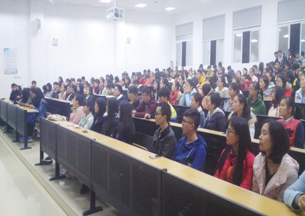 说明: C:\Users\Administrator\Desktop\16级医学检验“新生老员工活”分享2.jpg